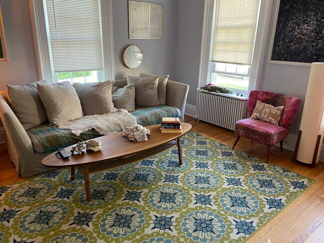 Foto del edificio - 26 S Main St