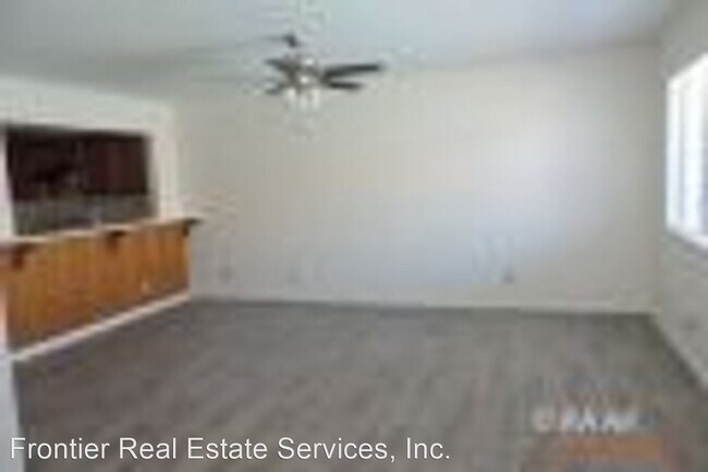 Building Photo - 2 br, 2 bath House - 233 E Upjohn Ave