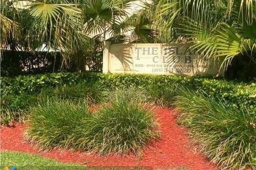 Foto del edificio - 9000 NW 28th Dr