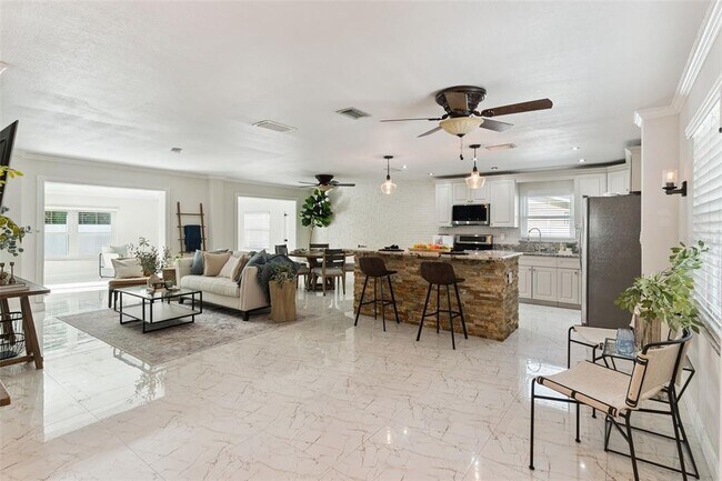 Foto del edificio - 622 Beverly Ave