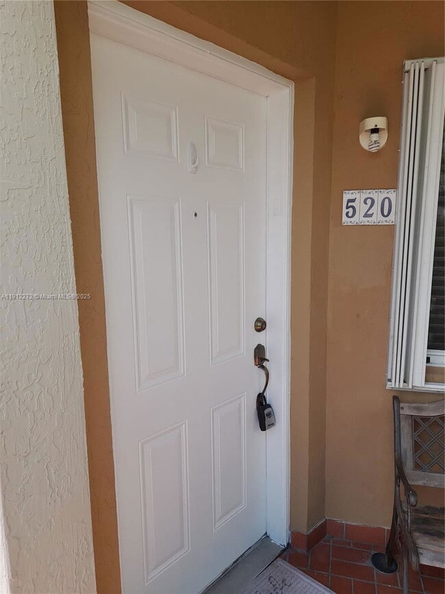 Foto del edificio - 551 NW 82nd Ave