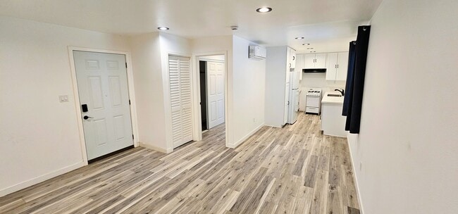 Foto del edificio - 315 E 16th St