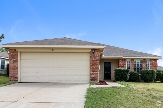 Building Photo - 816 Beaver Creek Dr