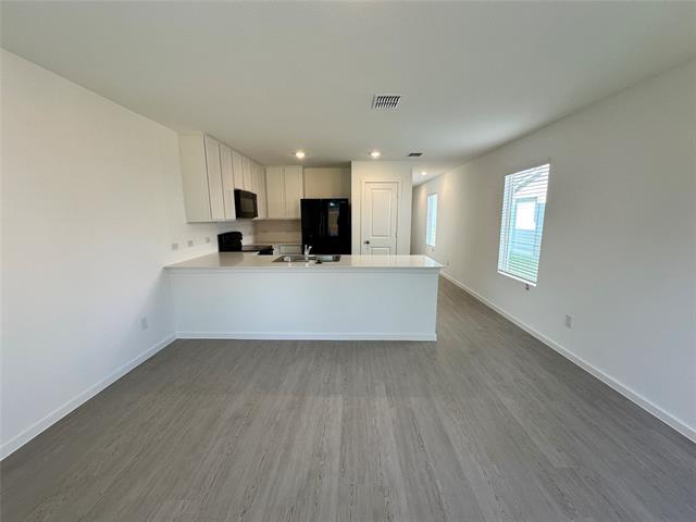 Foto del edificio - 833 Sandhill Sandhill Ln