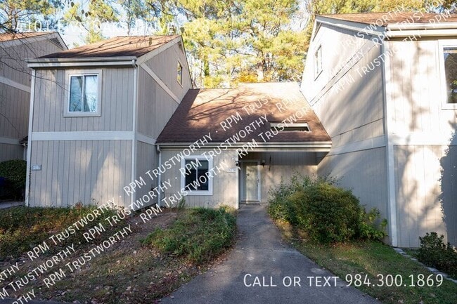 Photo - 4101 Five Oaks Dr House