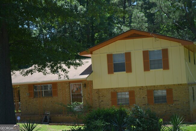 Building Photo - 354 Roy Huie Rd