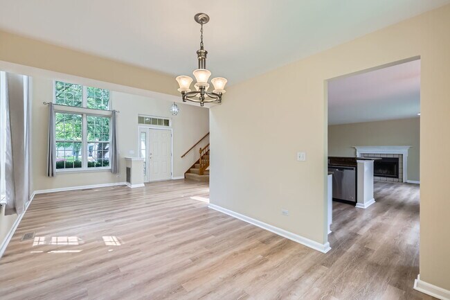 Building Photo - 1208 Darnell Dr