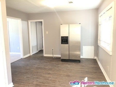 Building Photo - 2 Bedroom in South Park with new floors!