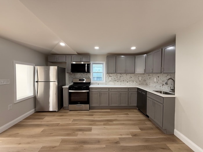 Photo - 73 E Jersey St, Elizabeth, NJ 07206