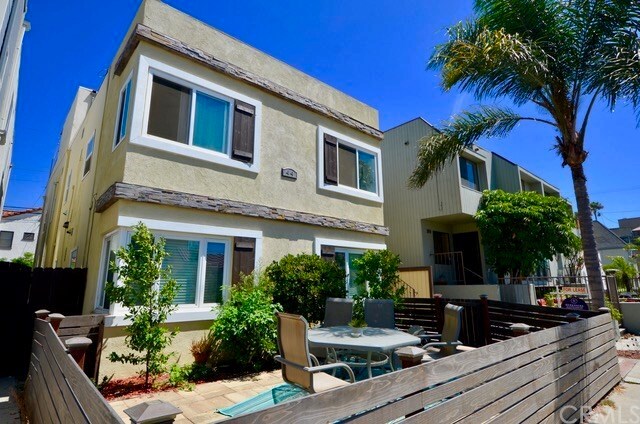 Primary Photo - 44 Corona Ave