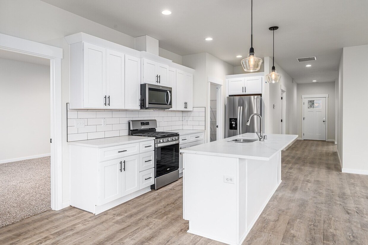 Foto principal - 3008 N Marguerite Rd