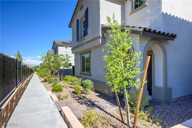 Foto del edificio - 10618 Sariah Skye Ave