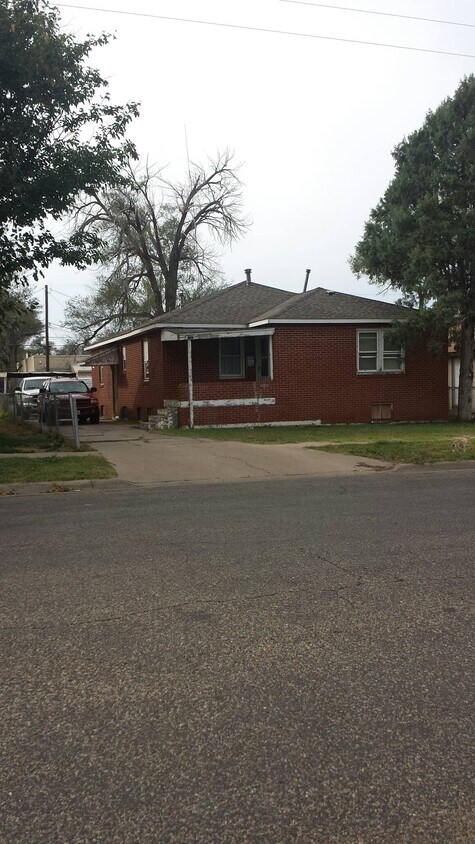 Primary Photo - 1207 SW 9th Ave