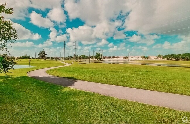 Building Photo - 17800 NW 73rd Ave