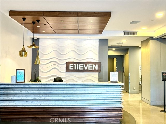 Foto del edificio - 1111 S Grand Ave