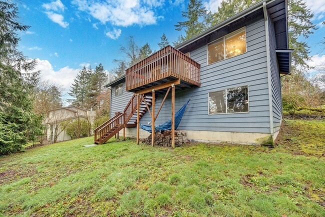 Building Photo - 4617 Basswood Ct SE