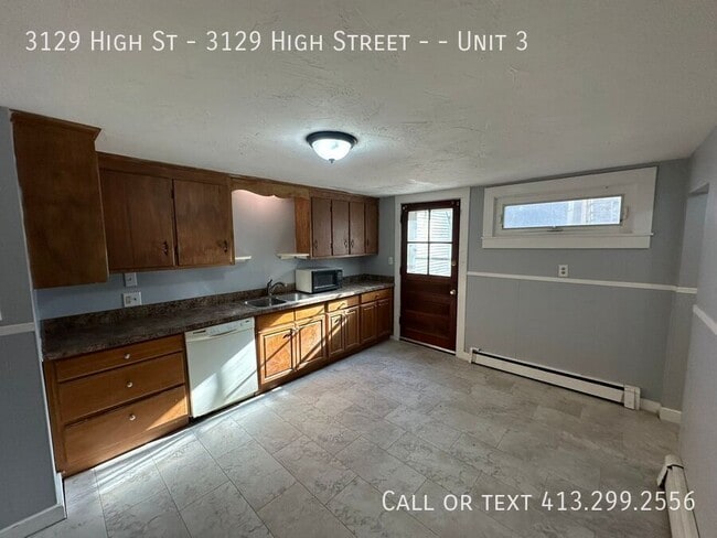 Building Photo - 3129 High St