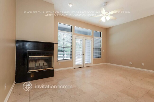 Foto del edificio - 11584 Alexis Forest Dr