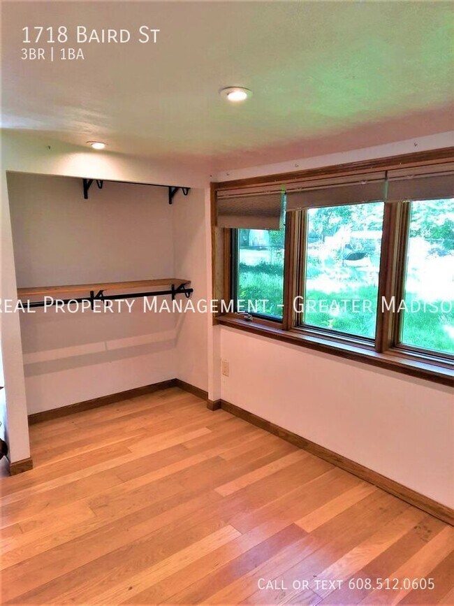 Foto del edificio - 1718 Baird St