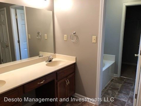 Building Photo - 4 br, 2.5 bath House - 4433 Shadow Glen Drive