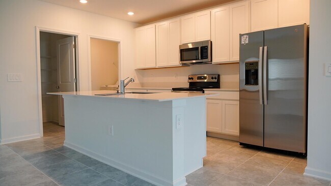 Foto del edificio - 2331 Burney Fls Ln
