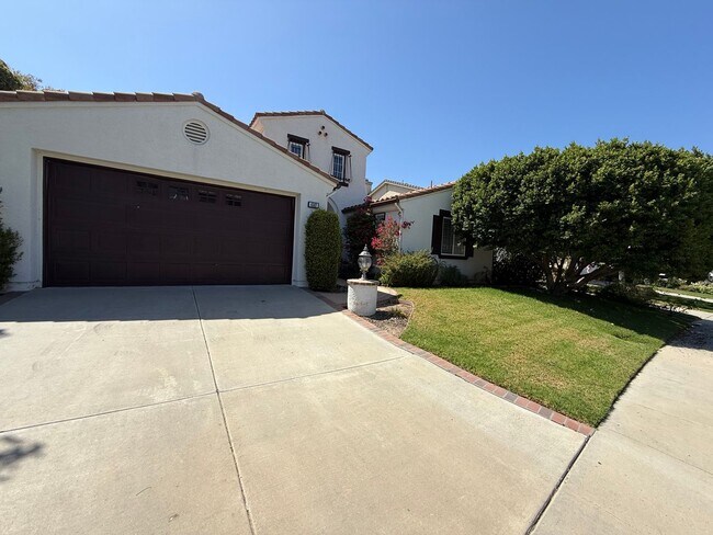 Building Photo - Lovely home in desirable Moorpark neighborhood