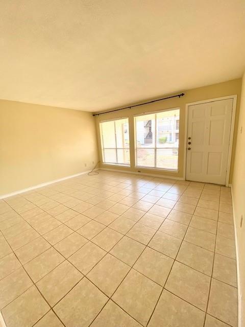 Building Photo - 6910 Hart Ln