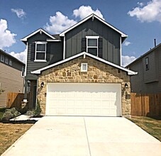 Building Photo - 2720 Geronimo Creek