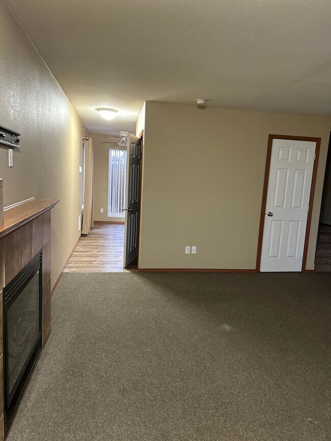 Foto del edificio - Townhouse for Rent in North Spokane