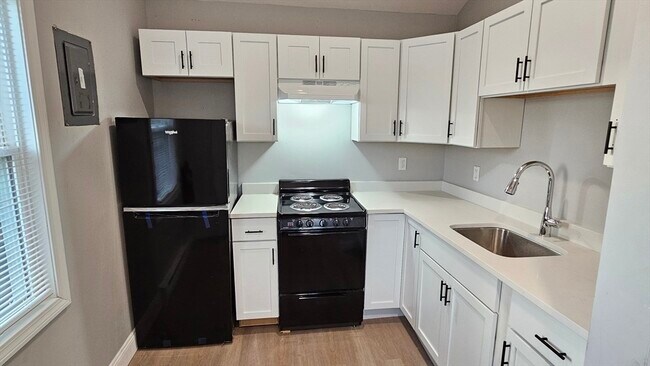 Foto del edificio - 825 Scenic Hwy