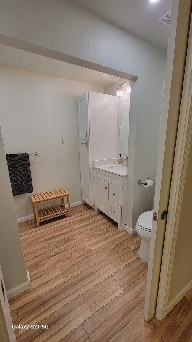 Foto del edificio - 3413 Elwood Dr W