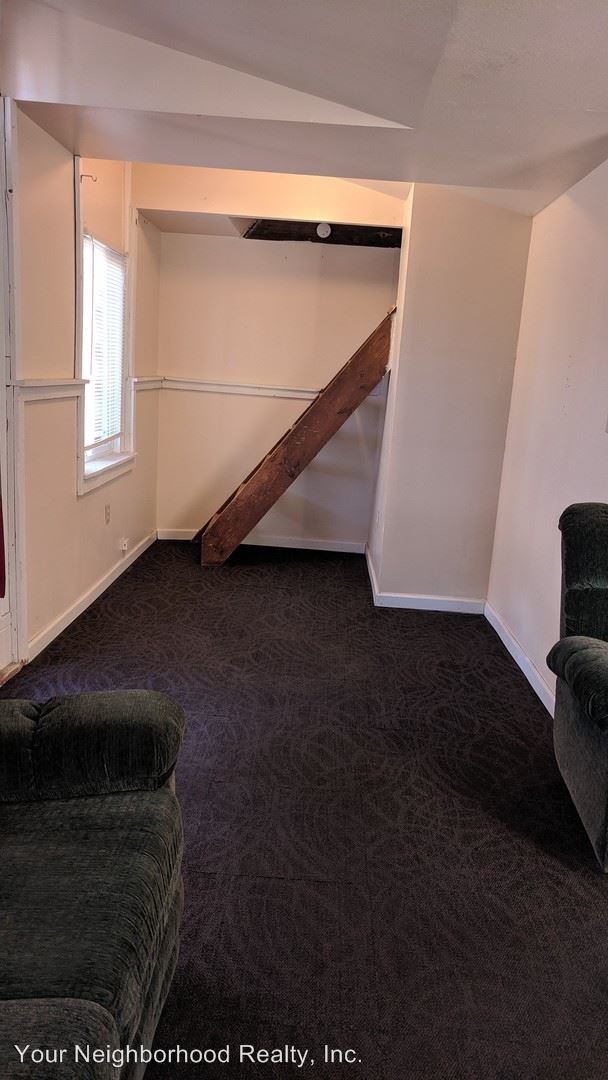 Foto del edificio - 1 br, 1 bath House - 217 E Main unit 2