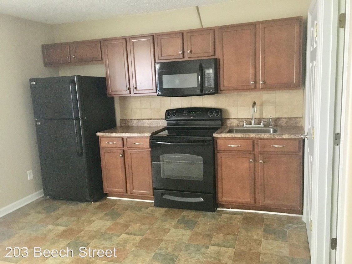 Primary Photo - 203 Beech St