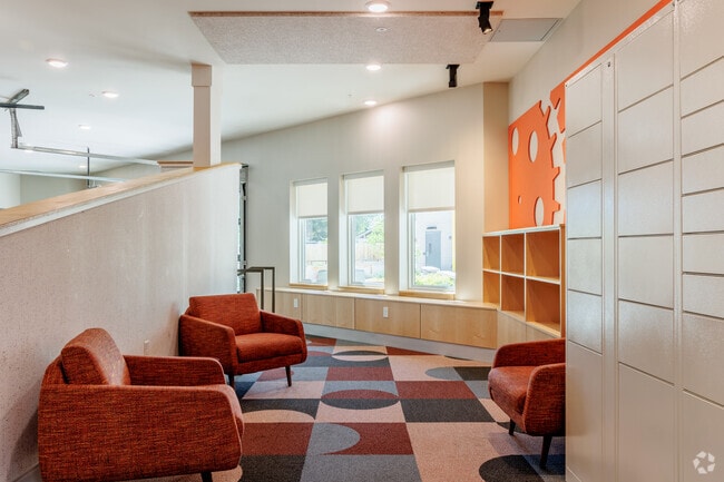 Clubroom - Avenida Del Sol