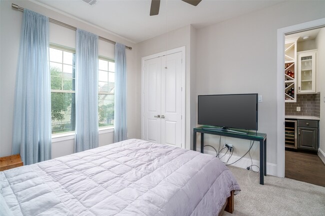 Building Photo - 1303 Edwinstowe Trl