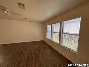Foto del edificio - 8214 Chestnut Manor Dr