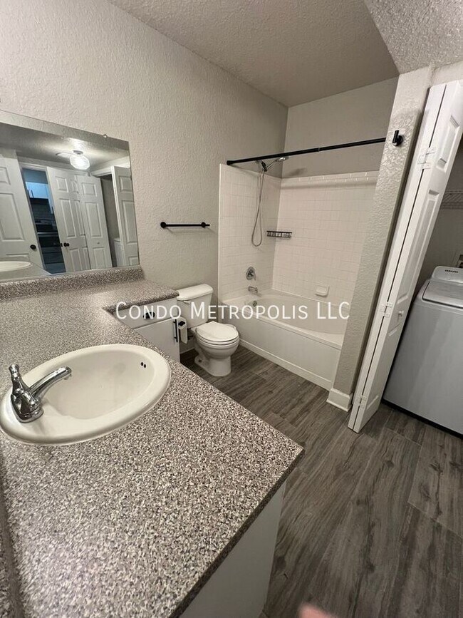 Foto del edificio - 304 E South St