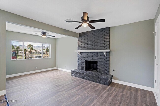 Foto del edificio - 10096 Ontario Ave