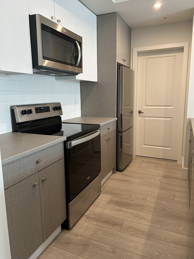 Building Photo - 1516-1516 McCallum Rd