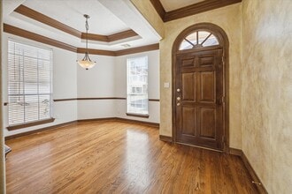 Building Photo - 2802 Briarhurst Park