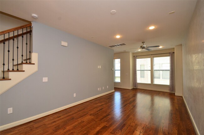 Foto del edificio - 3950 Floyd St