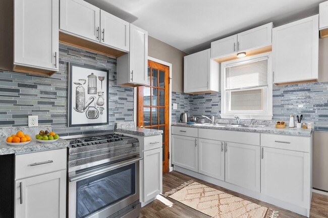 Building Photo - 5124 N 41st St