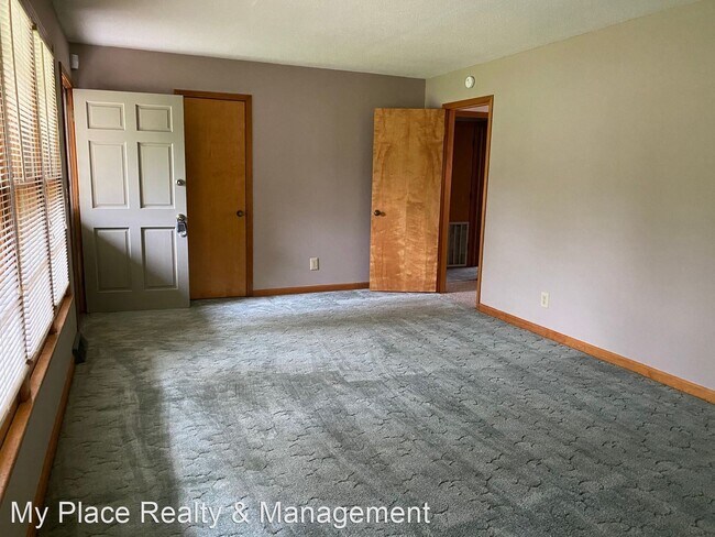 Foto del edificio - 3 br, 2 bath House - 2518 Woodlawn Rd