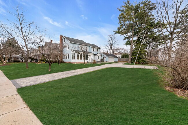 Foto del edificio - 152 Branch Ave