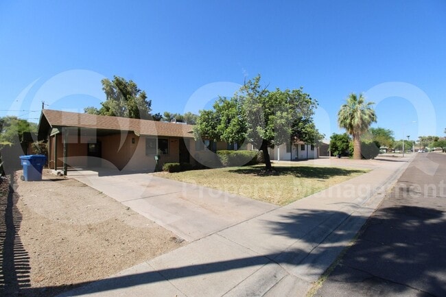 Photo - 925 W Parkway Blvd House