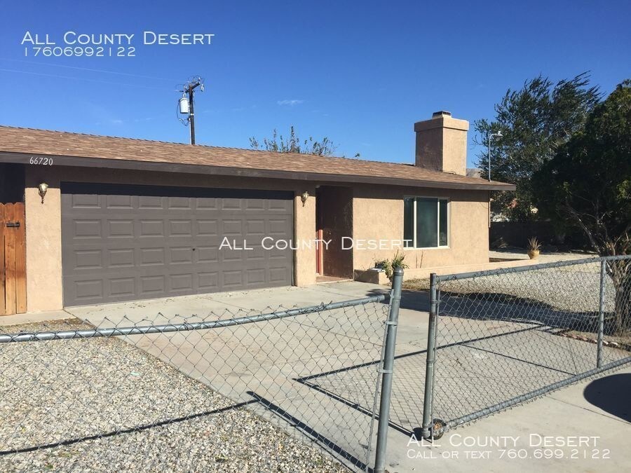 Primary Photo - Spacious 4BR/2BA Home for Long Term Lease!!