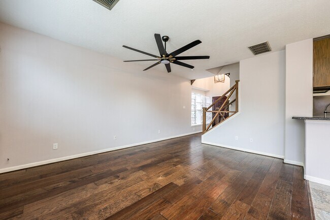 Building Photo - 6318 Stoney Creek Dr