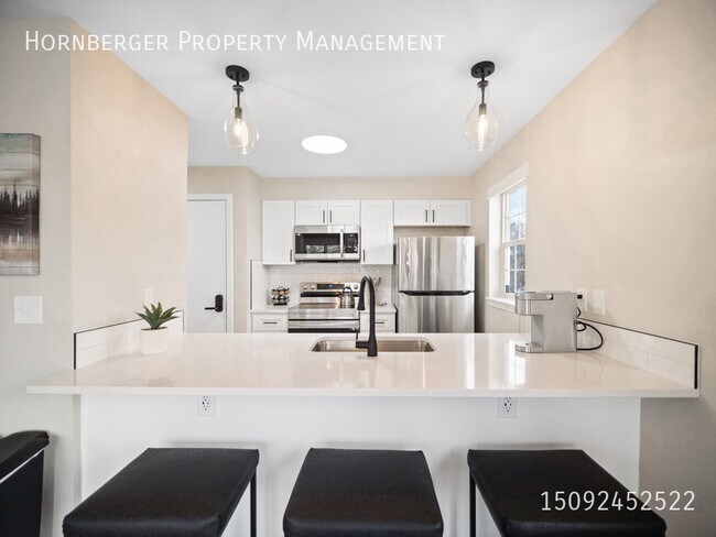 Foto del edificio - 2316 E South Riverton Ave