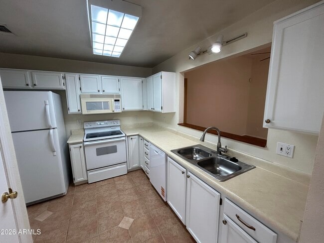 Foto del edificio - 8835 W Charleston Ave