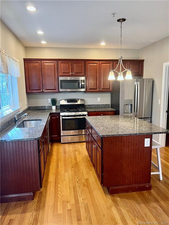 Building Photo - 17 Riverview Ct